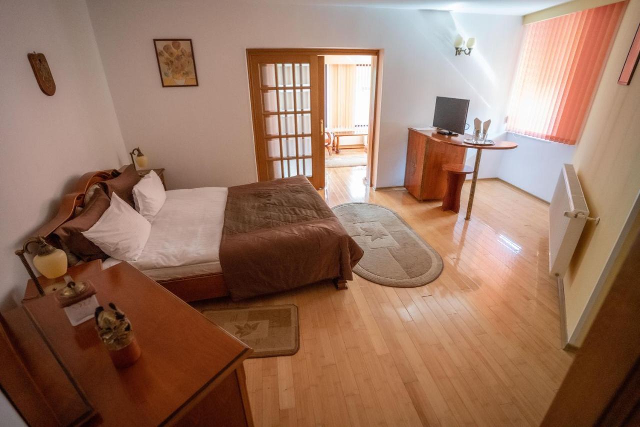 Pensiunea Sura Dacilor - Alex Poiana Brasov Exterior foto